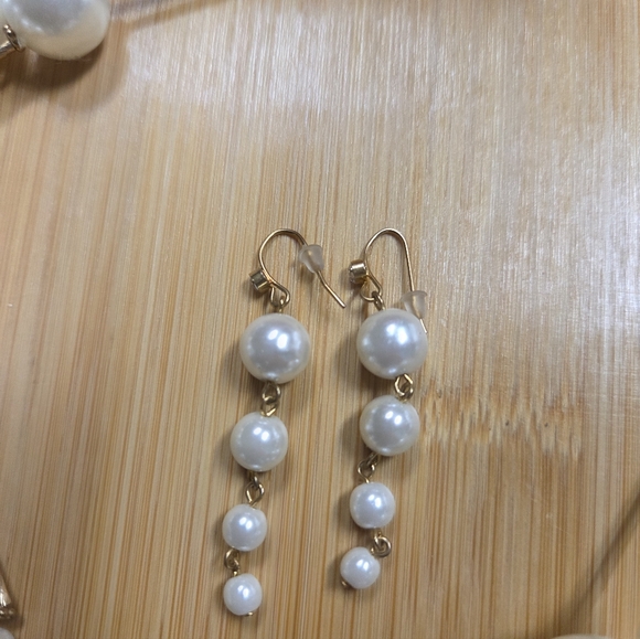 Two-Layer Pearl Jewelry Set - Picture 2 of 4